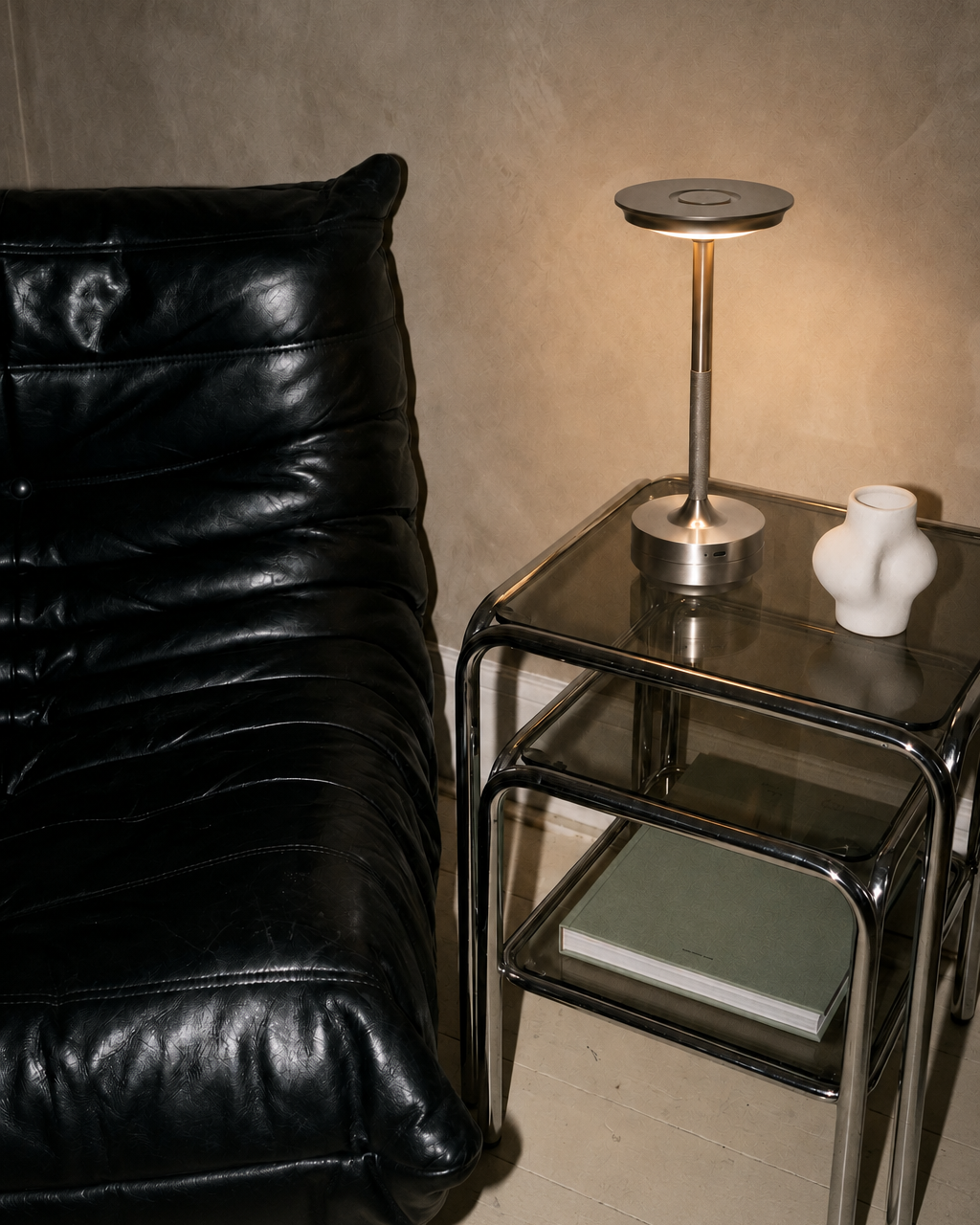 Vela Portable Lamp